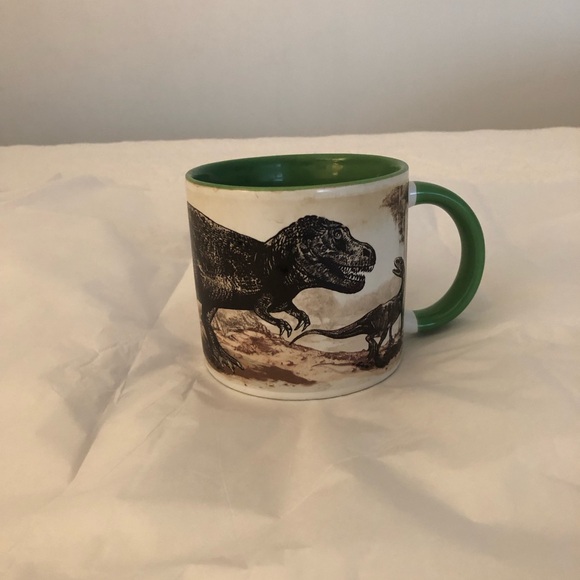 Disappearing dinosaurs mug. - Picture 9 of 16